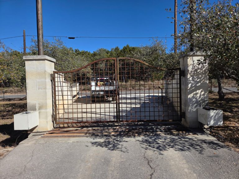 Gates 002