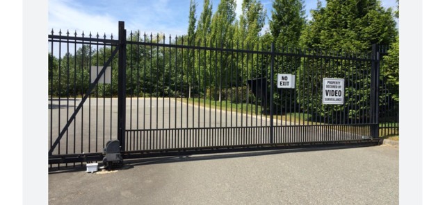 Gates 004