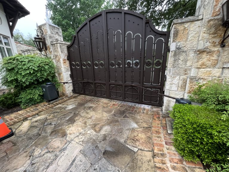 Gates 016