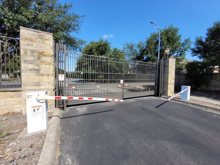 Gates 021