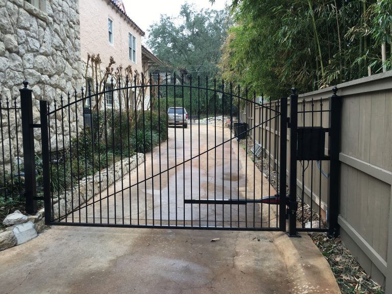 Gates 026