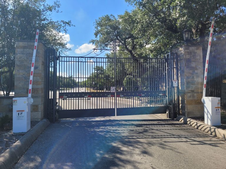 Gates 032