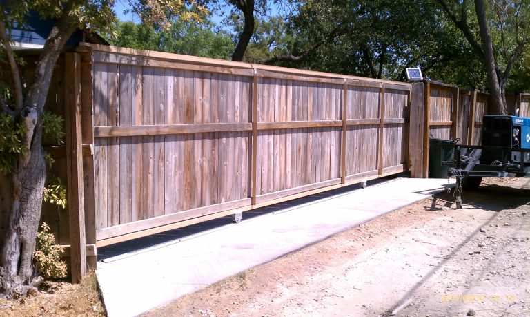 Gates 037