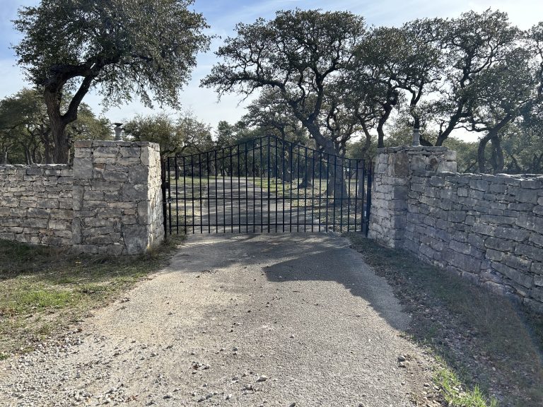 Gates 040