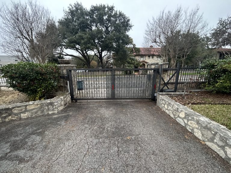 Gates 041