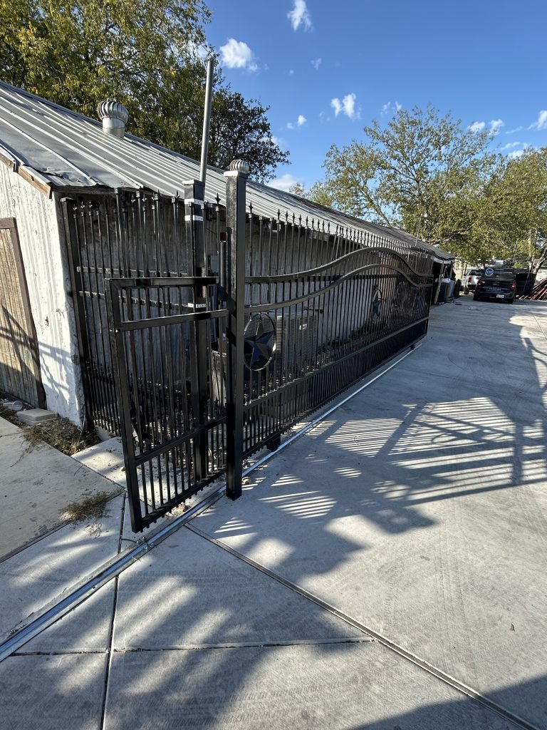 Gates 045