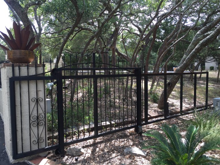 Gates 048
