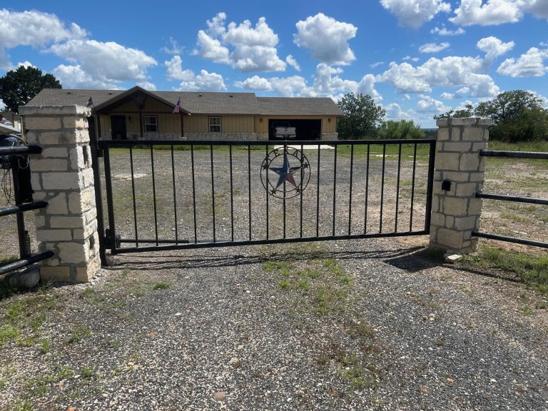 Gates 061