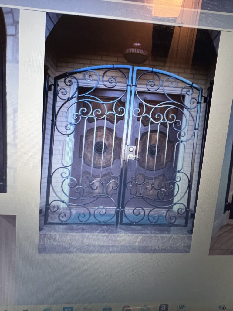 Gates 072