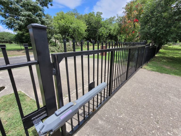 Gates 084